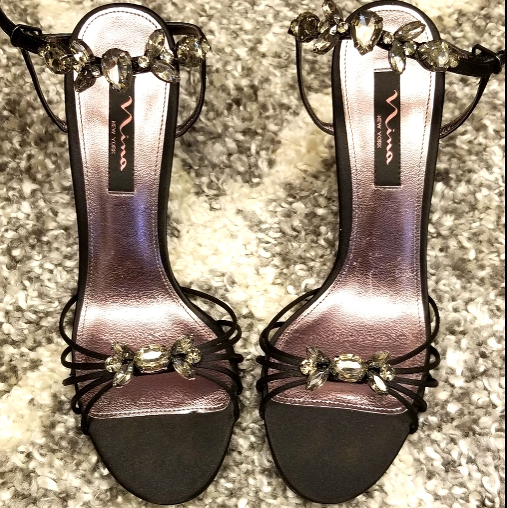 Nina sandals